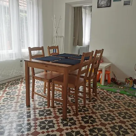 Petofi 17 Vendeghaz Feriehus *