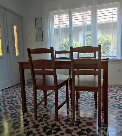 Petofi 17 Vendeghaz Feriehus