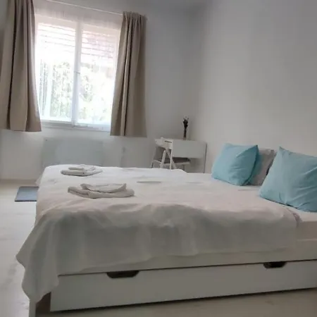 Petofi 17 Vendeghaz Badacsonytomaj