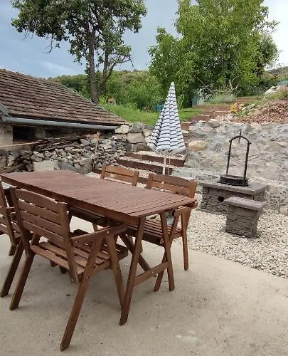 Petofi 17 Vendeghaz *