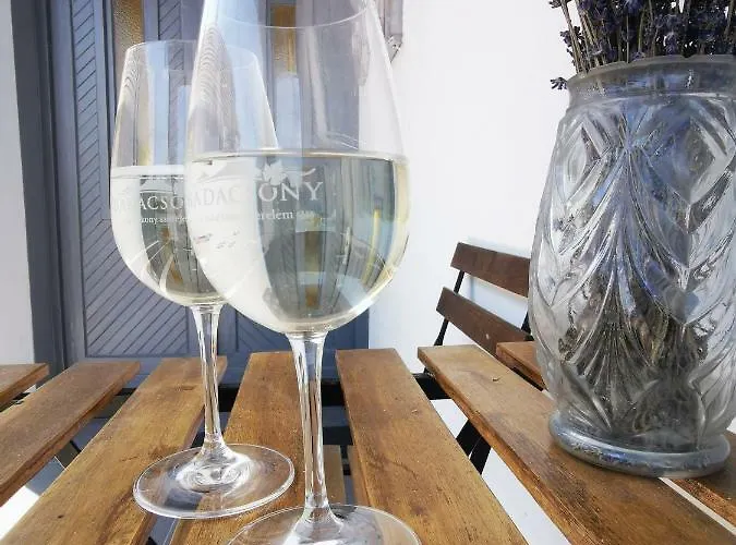 Petofi 17 Vendeghaz בית נופש